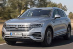 Volkswagen Touareg e-Hybrid e-Hybrid Atmosphere Todo terreno Plata Antimonio Metalizado Exterior Frontal-Lateral 5 puertas