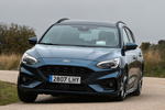 Ford Focus Sportbreak 1.0 EcoBoost MHEV 114 kW (155 CV) Sportbreak ST-Line Turismo familiar Azul Pantera Exterior Frontal-Lateral 5 puertas