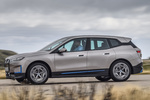 BMW iX xDrive40 Essence BMWi Blau Todo terreno Exterior Lateral 5 puertas