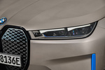 BMW iX xDrive40 Essence BMWi Blau Todo terreno Exterior Faro 5 puertas