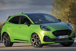 Ford Puma 1.5 EcoBoost 147 kW (200 CV) ST Todo terreno Verde Mean Exterior Lateral-Frontal 5 puertas