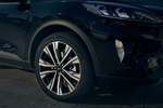 Ford Kuga Full Hybrid FHEV Titanium Todo terreno Negro Agate Exterior Llanta 5 puertas