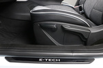 Renault Clio E-TECH 103 KW (140 CV) SL E-TECH Edition Turismo Interior Mandos regulaci&oacute;n asientos 5 puertas