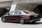 Mercedes-Benz Clase S Maybach Clase S Maybach Clase S Turismo Designo Rubelit Red / Kalahari Gold Exterior Lateral-Posterior 4 puertas