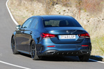 Mercedes-Benz Clase A A 250 e Sedan Sed&aacute;n AMG Line con Paquete Night Turismo Azul Denim Metalizado Exterior Lateral-Posterior 4 puertas