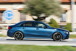 Mercedes-Benz Clase A A 250 e Sedan Sed&aacute;n AMG Line con Paquete Night Turismo Azul Denim Metalizado Exterior Lateral 4 puertas