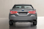 Toyota Camry Electric Hybrid Luxury Turismo Gris Metalizado Exterior Posterior 4 puertas