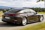 Porsche Panamera Panamera 4 Panamera 4 Turismo Truffle Brown Metallic Exterior Posterior-Lateral 5 puertas