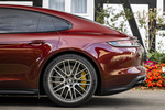 Porsche Panamera Turbo S Turbo S Turismo Cereza metalizado Exterior Llanta 5 puertas