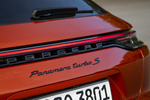 Porsche Panamera Sport Turismo Turbo S Sport Turismo Turbo S Turismo familiar Papaya Metalizado Exterior Pilotos 5 puertas