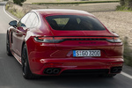 Porsche Panamera GTS GTS Turismo Carmine Red Exterior Lateral-Posterior 5 puertas