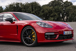 Porsche Panamera GTS GTS Turismo Carmine Red Exterior Llanta 5 puertas