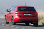 Peugeot 308 BlueHDi 130 S&S EAT8 GT Pack Turismo Rojo Ultimate Exterior Lateral-Posterior 5 puertas