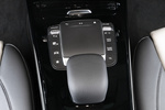 Mercedes-Benz Clase A A 250 e Sedan Sed&aacute;n AMG Line Turismo Interior Palanca de Cambios 4 puertas