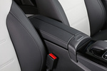 Mercedes-Benz Clase A A 250 e Sedan Sed&aacute;n AMG Line Turismo Interior Reposabrazos 4 puertas