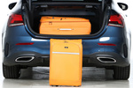 Mercedes-Benz Clase A A 250 e Sedan Sed&aacute;n AMG Line Turismo Interior Altura de carga 4 puertas