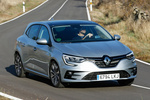 Renault M&eacute;gane TCe 103 kW (140 CV) EDC GPF Zen Turismo Gris Highland Exterior Lateral-Frontal 5 puertas