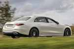 Mercedes-Benz Clase S 500 4MATIC AMG Line Turismo Designo Diamond White Bright Exterior Posterior-Lateral 4 puertas