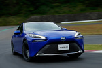 Toyota Mirai Versi&oacute;n con volante a la derecha Gama Mirai Turismo Exterior Lateral-Frontal 4 puertas