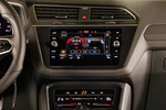 Volkswagen Tiguan 1.5 TSI 110 kW (150 CV) DSG R Line Todo terreno Interior Consola Central 5 puertas