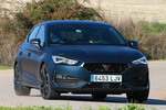 CUPRA Le&oacute;n 1.4 TSI e-HYBRID 180 kW (245 CV) DSG Le&oacute;n e-HYBRID Turismo Azul Petrol Matt Exterior Lateral-Frontal 5 puertas
