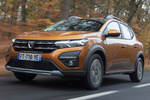 Dacia Sandero Gama Sandero Stepway Comfort Stepway Turismo Naranja Atacama Exterior Frontal-Lateral 5 puertas