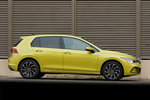 Volkswagen Golf 1.0 eTSI 81 kW (110 CV) DSG 7 vel.  Life Turismo Amarillo Lima Metalizado Exterior Lateral 5 puertas