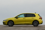 Volkswagen Golf 1.0 eTSI 81 kW (110 CV) DSG 7 vel.  Life Turismo Amarillo Lima Metalizado Exterior Lateral 5 puertas