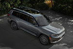 Jeep Grand Cherokee Summit Reserve L (versi&oacute;n destinada a EE.UU.) Summit Reserve L (versi&oacute;n destinada a EE.UU.) Todo terreno Exterior Cenital-Lateral-Frontal 5 puertas