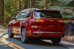 Jeep Grand Cherokee Overland L (versi&oacute;n destinada a EE.UU.) Overland L (versi&oacute;n destinada a EE.UU.) Todo terreno Exterior Lateral-Posterior 5 puertas