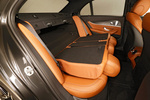 Mercedes-Benz Clase E E 300 de 4MATIC 300 de AMG Line Turismo Interior Respaldo Abatido 4 puertas