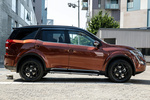 Mahindra XUV 500 Gama XUV 500 Gama XUV 500 Todo terreno Mystic Copper Exterior Lateral 5 puertas
