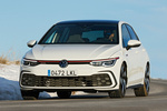 Volkswagen Golf GTI 2.0 TSI 180 kW (245 CV) DSG GTI Turismo Blanco Oryx Efecto N&aacute;car Exterior Frontal-Lateral 5 puertas