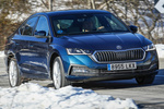 Skoda Octavia iV 1.4 TSI PHEV 150 kW (204 CV) DSG  Style  iV Turismo Azul Lava Metalizado Exterior Lateral-Frontal 5 puertas
