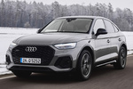 Audi Q5 Sportback 45 TFSI quattro Sportback S line con Paquete negro Audi Exclusive Todo terreno Gris Daytona Exterior Frontal-Lateral 5 puertas