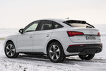 Audi Q5 Sportback 40 TDI quattro Sportback S line con Paquete negro Audi Exclusive Todo terreno Blanco Glaciar Exterior Lateral-Posterior 5 puertas