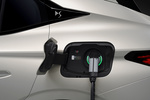DS 4 E-TENSE 225 E-TENSE Performance Line Turismo Pearl White Exterior Toma de recarga 5 puertas