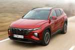 Hyundai Tucson 1.6 T-GDI HEV 169 kW (230 CV) 4x4 6AT Style H&iacute;brido Todo terreno Engine Red Exterior Frontal-Lateral 5 puertas