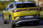 Volkswagen ID.4 150 kW (204 CV) 77 kWh 1st Max Todo terreno Honey Yellow Metalizado Negro Exterior Lateral-Posterior 5 puertas