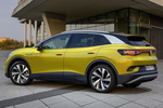 Volkswagen ID.4 150 kW (204 CV) 77 kWh 1st Max Todo terreno Honey Yellow Metalizado Negro Exterior Lateral-Posterior 5 puertas