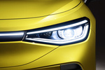Volkswagen ID.4 150 kW (204 CV) 77 kWh 1st Max Todo terreno Honey Yellow Metalizado Negro Exterior Faro 5 puertas