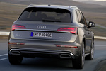 Audi Q5 55 TFSIe quattro S line TFSIe Todo terreno Gris Daytona Exterior Posterior-Lateral 5 puertas