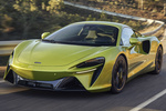 McLaren High-Performance Hybrid Artura Artura Coup&eacute; Flux Green Exterior Frontal-Lateral 2 puertas