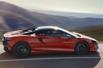 McLaren High-Performance Hybrid Artura (Versi&oacute;n con el volante a la derecha) Artura Black Pack Coup&eacute; Vermillion Red Exterior Lateral 2 puertas