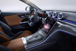 Mercedes-Benz Clase C Gama Clase C AMG Line con Paquete Night Turismo Interior Consola Central 5 puertas