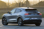 Ford Mustang Mach-E AWD 258 kW (351 CV) Rango Extendido 99 kWh Mach-E AWD Rango Extendido Todo terreno Plata Iconic Exterior Lateral-Posterior 5 puertas