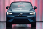 Volvo C40 Recharge Twin Ultimate Ultimate Todo terreno Fjord Blue Metallic Exterior Frontal 5 puertas