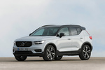 Volvo XC40 T2 R-Design Todo terreno Crystal White Metallic  Exterior Frontal-Lateral 5 puertas