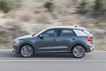 Audi Q2 35 TFSI 110 kW (150 CV) S tronic S line Todo terreno Gris Daytona efecto perla Exterior Lateral 5 puertas
