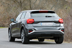 Audi Q2 35 TFSI 110 kW (150 CV) S tronic S line Todo terreno Gris Daytona efecto perla Exterior Lateral-Posterior 5 puertas
